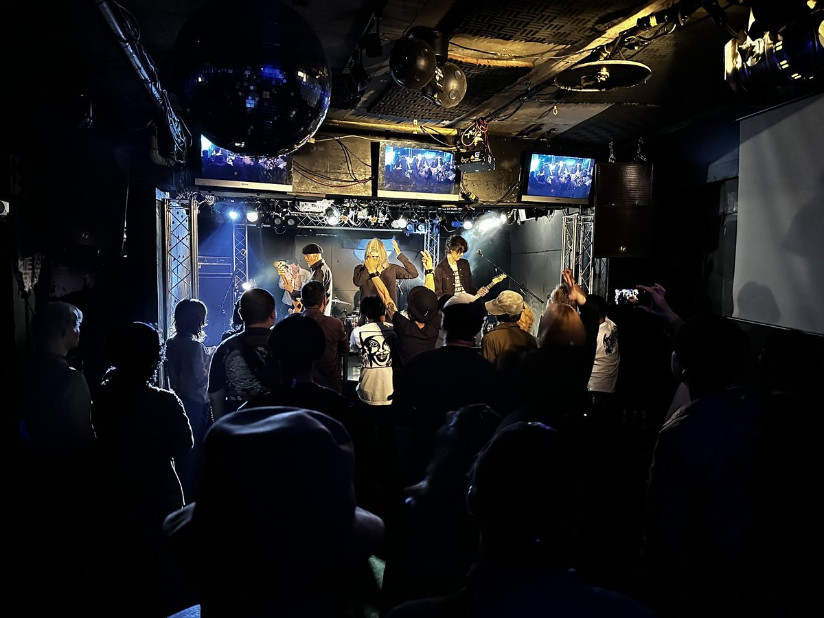 yagamix77's tweet image. 今日も最強だった！学さん最高✨
#ライブハウス
#爆音日和 
#tightrope 
#名古屋