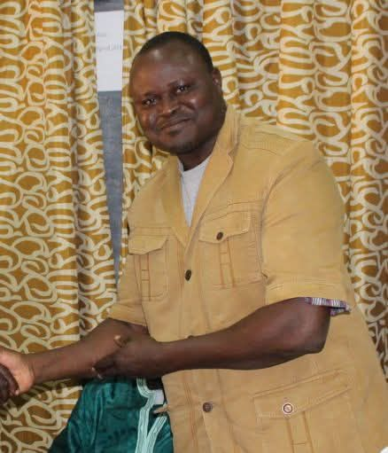 Malijetactu's tweet photo. Mali : Kouloumégué Dembélé désigné à la direction de la CMDT pour dynamiser l'industrie textile https://t.co/sejy0h5ISV #malijet #Mali #KoulouméguéDembélé #désigné #direction #CMDT #dynamiser #industrie #textile https://t.co/ExnHHF4SR2
