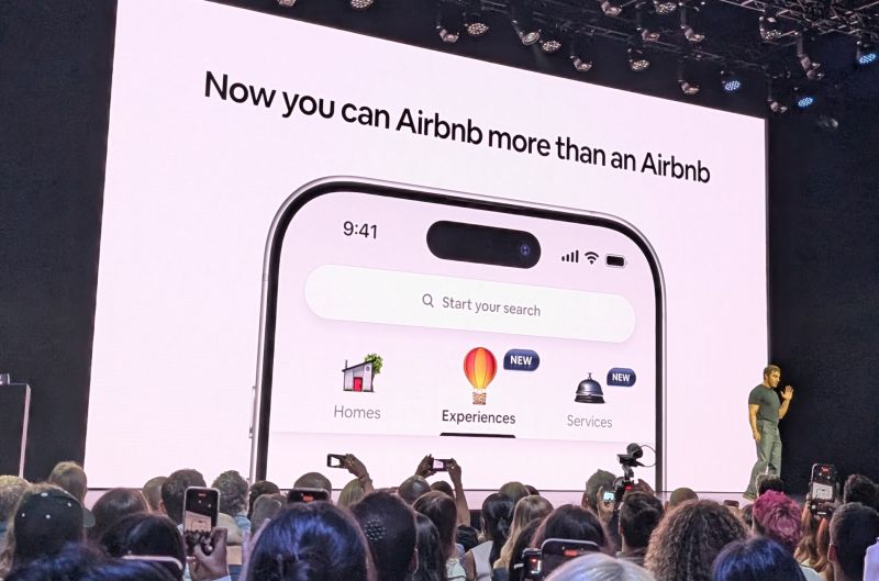 uniquestaysguy's tweet photo. Airbnb just took a HUGE gamble.

They’re relaunching a project they’ve already failed once before.

But here’s what’s different this time...

If they pull this off they’ll completely revolutionize travel (again).

Here’s everything you need to know:🧵 https://t.co/91g6ssuWdf