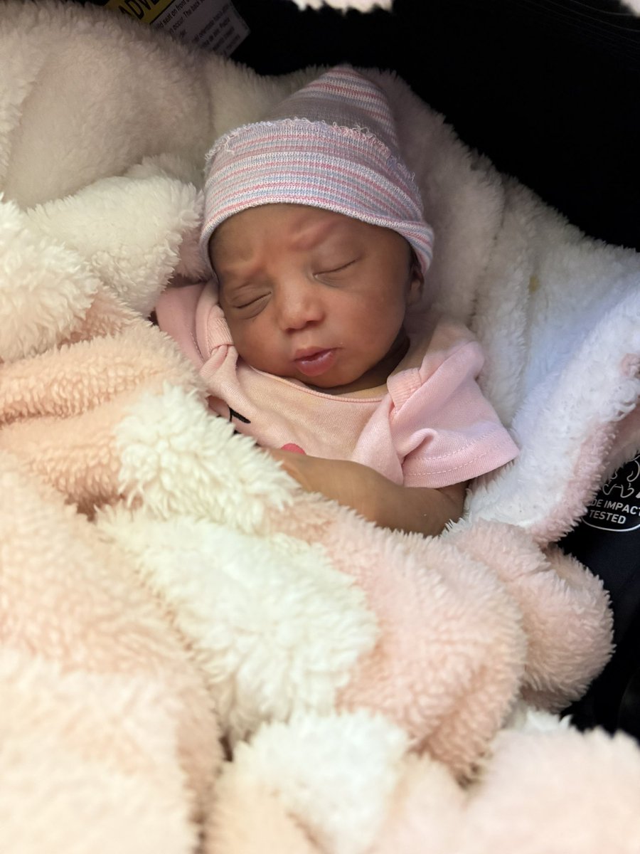 x_ThugginHard's tweet photo. I made a Angel 😍😇❤️❤️❤️❤️❤️ https://t.co/W9q1OafyvR