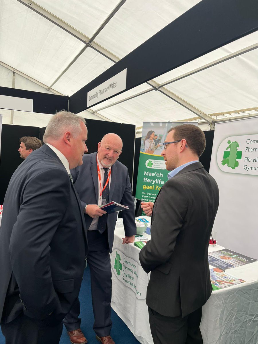 Community Pharmacy Wales (@cpwales) on Twitter photo Thanks for your time today <a href="/PeterFox61/">Peter Fox OBE MS</a> and <a href="/DarrenMillarMS/">Darren Millar MS 🏴</a> further exploring our manifesto asks, celebrating the work of pharmacies in Wales and the support needed to help us fix the problems within the NHS, providing expert, early healthcare intervention close to home. Thanks for your time today <a href="/PeterFox61/">Peter Fox OBE MS</a> and <a href="/DarrenMillarMS/">Darren Millar MS 🏴</a> further exploring our manifesto asks, celebrating the work of pharmacies in Wales and the support needed to help us fix the problems within the NHS, providing expert, early healthcare intervention close to home.