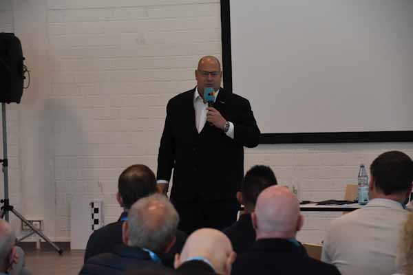 Neu bei brandfoto.de: Aufnahmen vom Kreisparteitag der CDU #Leverkusen. #Kommunalwahlen #OBwahl #StefanHebbel
<a href="/spdkoelnnord/">SPD im Kölner Norden</a> <a href="/koelnnordde/">Köln Nord</a> <a href="/OV6GrueneKoeln/">Grüne Köln OV 6</a>
<a href="/DieterichMatt/">Mattis Dieterich</a> <a href="/KSTA/">Kölner Stadt-Anzeiger</a> <a href="/rpo_duesseldorf/">RP Online Düsseldorf</a> <a href="/CDUNRW_de/">CDU Nordrhein-Westfalen</a>