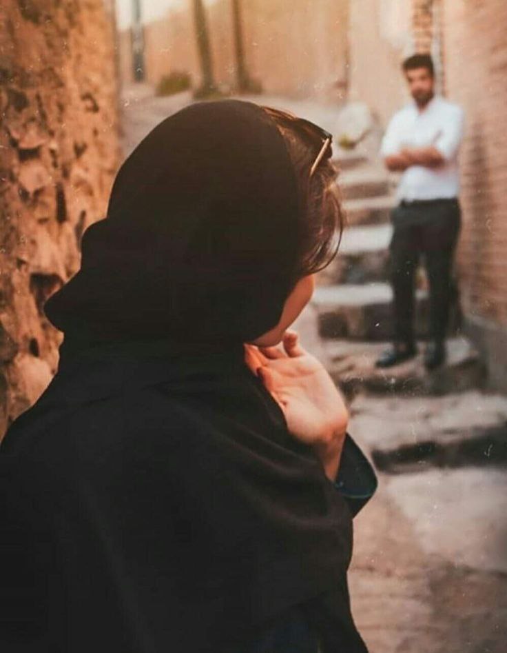 .
ماذا لو تجاوزنا المنطق وتخطينا حدود الواقع ، فتكتب لي كيف حالك ـــــ؟! فأجيبك بعفوية لست بخير من دونك..!❤️