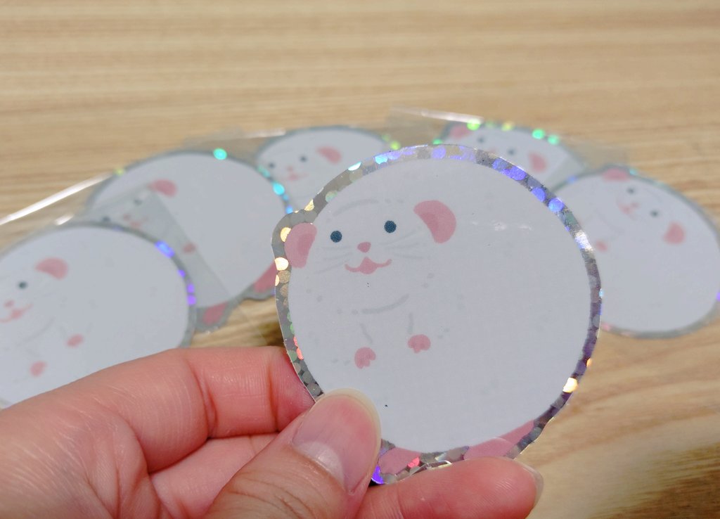 キラキラまんまるラットちゃんステッカーが届きました✨️🐀✨️
5/24の #ローデンツ東京 で販売予定です
