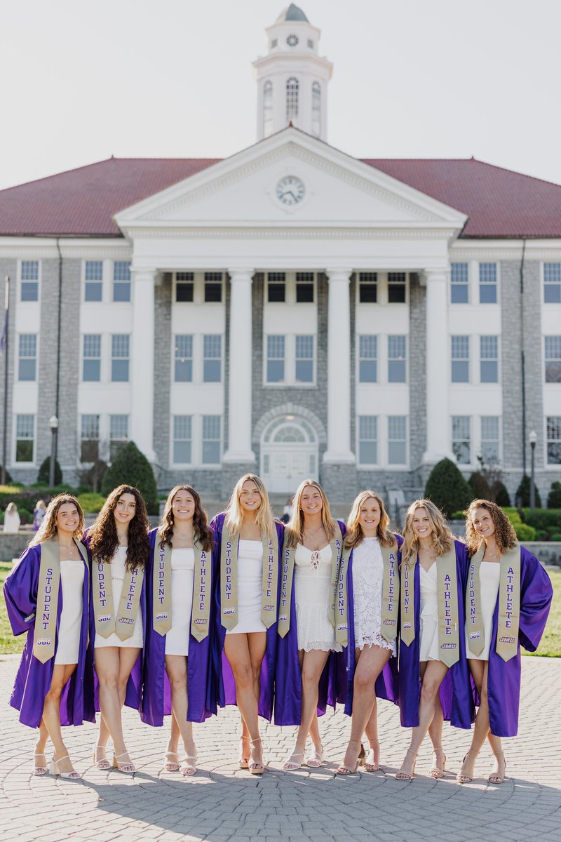 JMUSwimDive's tweet photo. Where’d all the time go? 🥹

#GoDukes https://t.co/Af7u2hSrXr