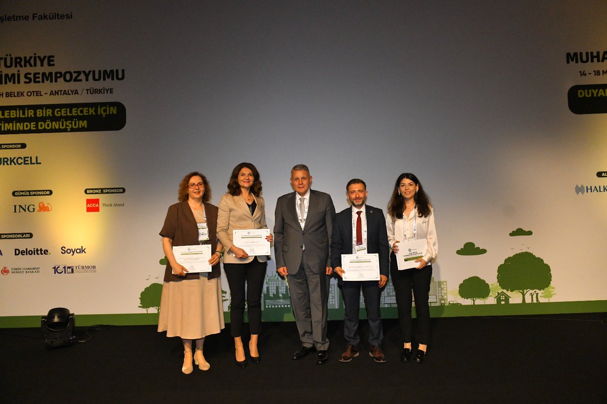 43. Türkiye Muhasebe Eğitimi Sempozyumu’nda “SÜRDÜRÜLEBİLİRLİK VE TEKNOLOJİNİN MUHASEBE ALANINDAKİ GELİŞMELERE ENTEGRASYONU” başlıklı oturumda bildirimizi sunma fırsatı buldum.  

#MuhasebeEğitimi #Sürdürülebilirlik #YapayZeka #BibliyometrikAnaliz #AkademikSunum #TÜRMES2025