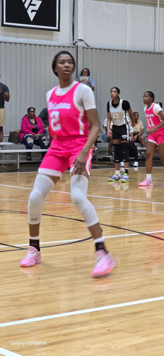 girlzprepreport's tweet photo. @JourneeDemwai picture is blurry but game is crystal clear as she has been THAT GIRL on both ends @CwellRay @SAFinestbball Queen Of The South @PGHLouisiana https://t.co/6M5KyMumWj