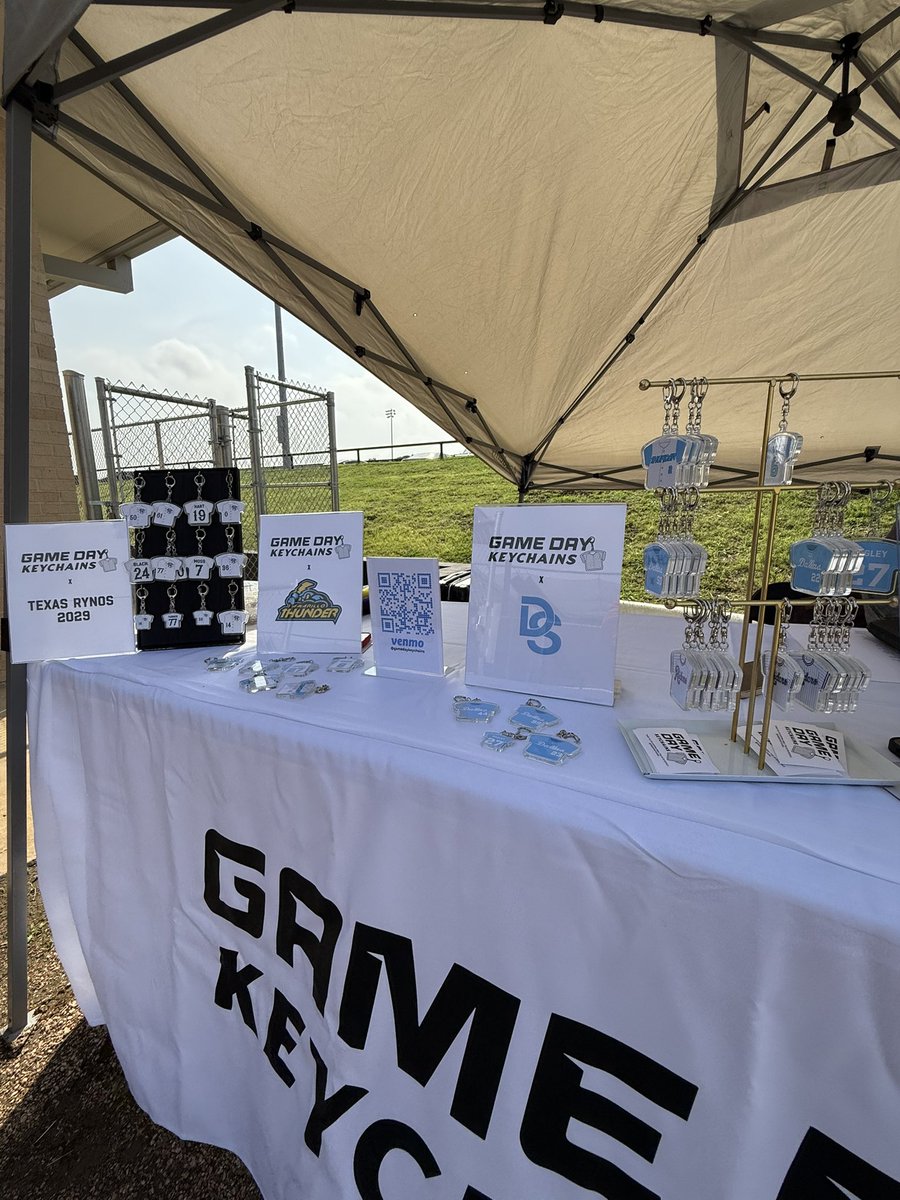 PG_NTX's tweet photo. Stop by Euless Trinity HS to see @gamedaykeychain ‼️

They’ll be on site until 3:00PM https://t.co/tJ64UICYhS