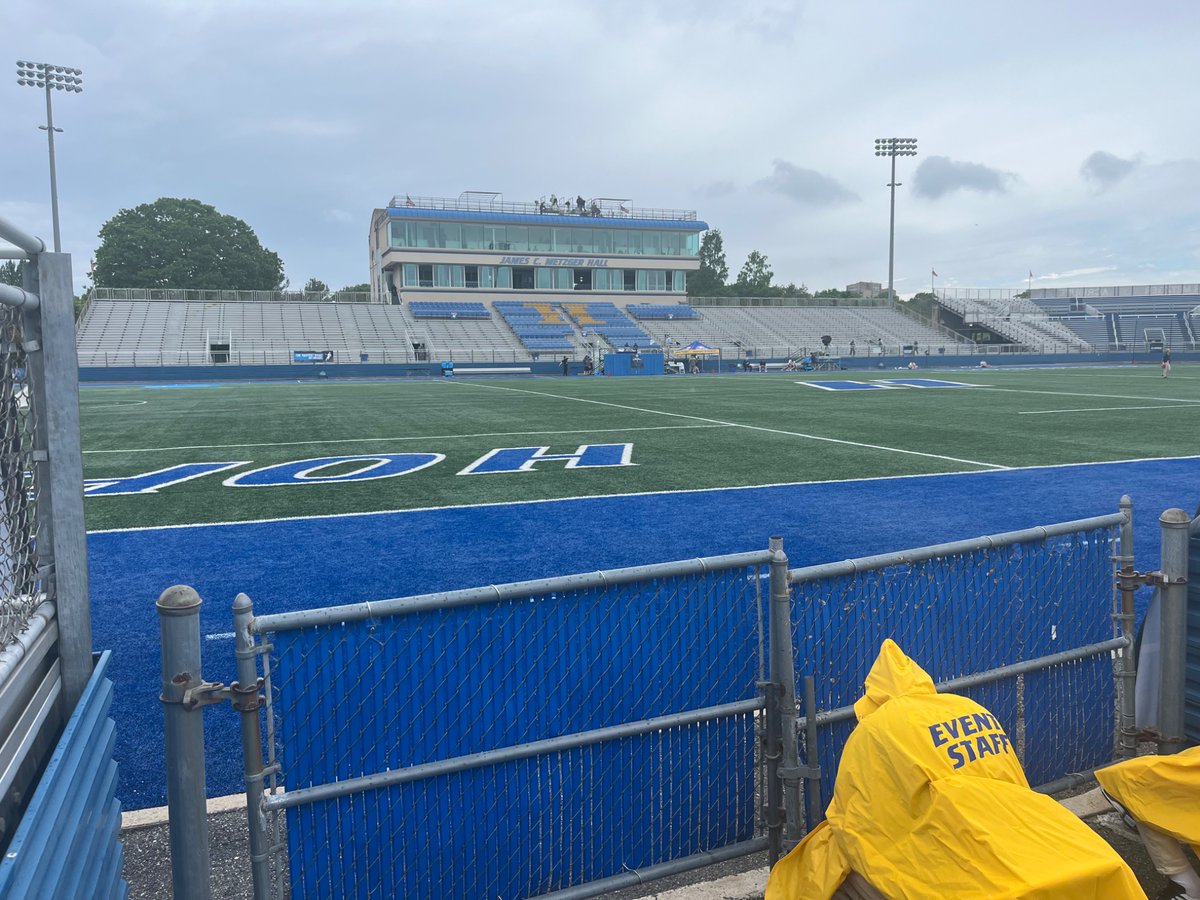 Arrived at Hofstra for the NCAA Quarterfinal between No 1 Cornell and Richmond at noon. <a href="/CornellLacrosse/">Big Red Lacrosse</a> returns to the site of its win in the first NCAA title game in 1971; <a href="/SpiderMLAX/">Richmond Lacrosse</a> is in the quarterfinals for the first time 

<a href="/Inside_Lacrosse/">Inside Lacrosse</a>