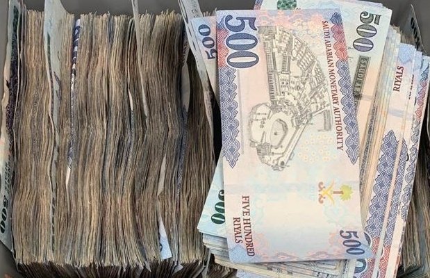 انا قررت قرارنهائي لارجعه فيه
#_آل_سعود 
بإذن الله(جميع من تابع حسابي)رح يفوزمعاي اليوم وأحفظواعني هذي التغريدة
الجميع رح يفوزبإذن الله
لايجي متابع يقول أناشاركت معاك وتعبت ولافزت الآن فرصتك للفوز
تابعني
سوي رتوويت🔄لايك❤️
وضع تم🇸🇦 بث
#الهلال_العروبة
#النصر_الاخدود