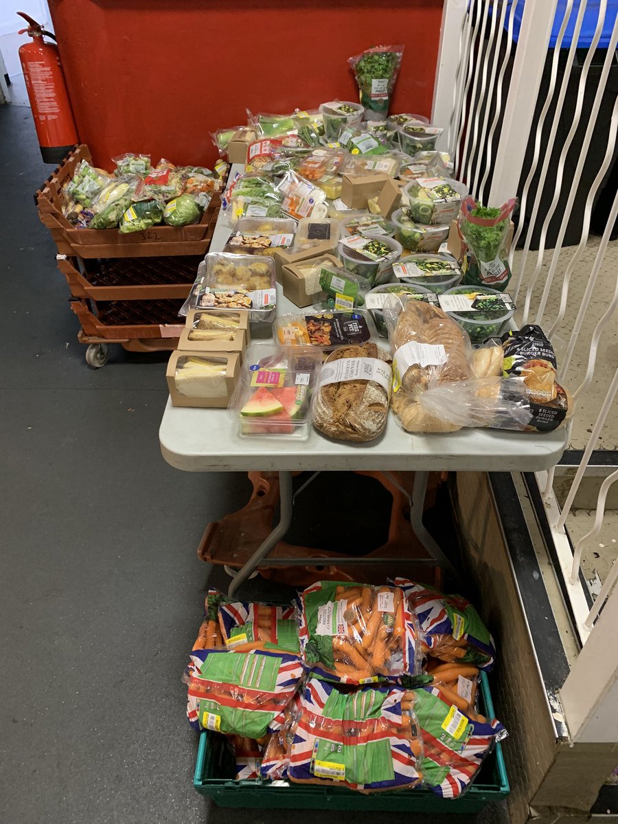 Two busy days at our Breakfast project with 90 guests Friday &amp; 109 Saturday, lots of clothes &amp; showers for our friends and of course our brilliant Volunteers who make everything happen leading the way #Manchester 🐝