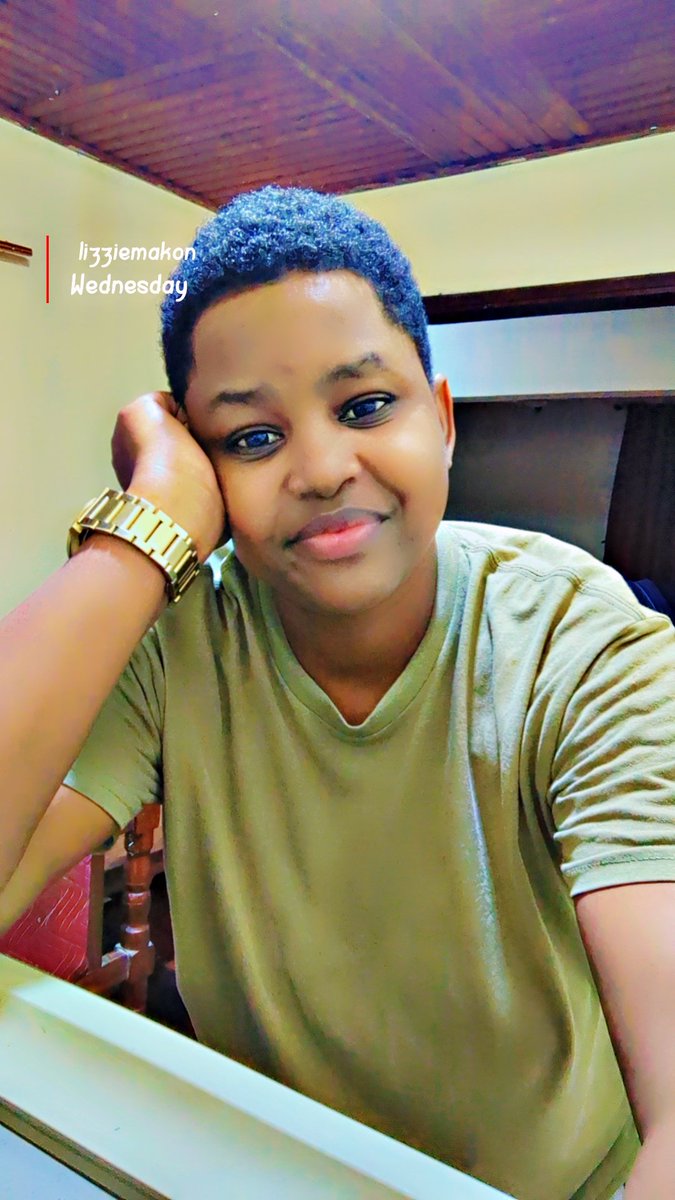 MakonLizzie's tweet photo. Mmegoma kuja kununua bundle za halotel https://t.co/QTgXWeDaMw