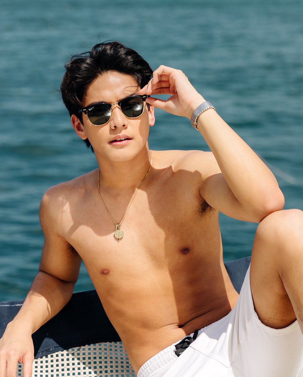 acchaelupdates's tweet photo. 051725 benberinguela IG Post
Carefree summer with @michaelsager_ ⛵️☀️ #ShootWithBen
#MichaelSager | @michaelsager_ https://t.co/Qz9xsT2WwP