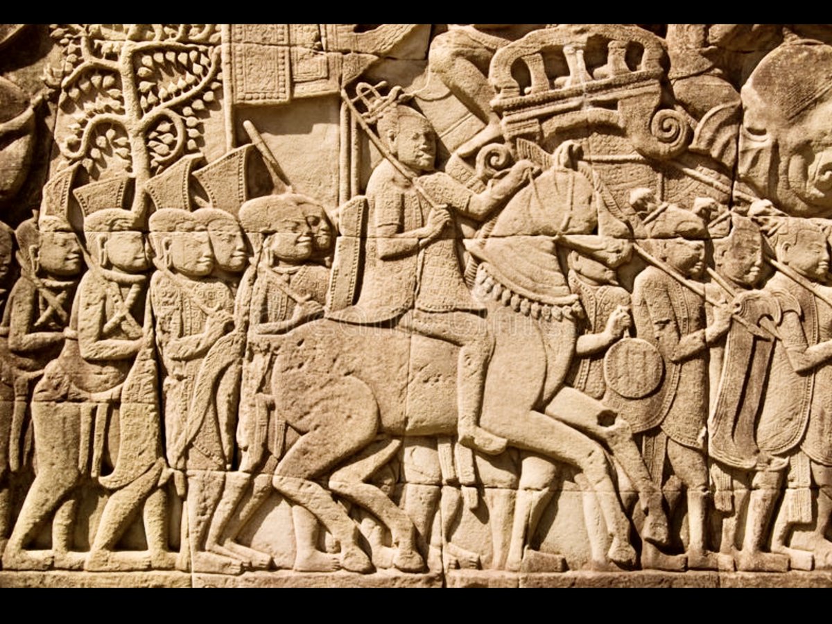 ChivanSan's tweet photo. Cambodia has thousands of Chinese troops marching alongside with the Khmer troops at Angkor City in 12th century when the United States haven’t born yet😂 https://t.co/gfR7LTWINK