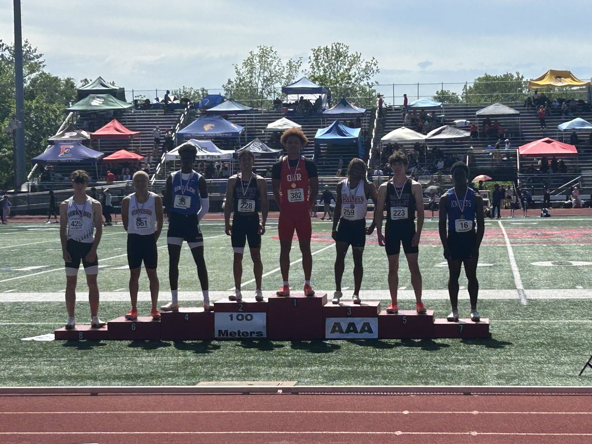 Matthew Gregory is the 2025 100m dash Districts One Champion! He wins with a time of 10.69 and is headed to the PIAA State Championship next week!
