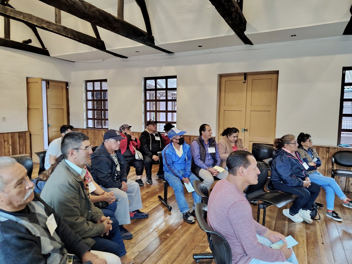 ConsejoSalud_'s tweet photo. ¡Tu salud es tu mejor presentación!✅
Esta tercera capacitación forma parte del programa #YoTeCuido, una iniciativa de Dirección de Control Municipal con el apoyo del Consejo Cantonal de Salud. https://t.co/jSh6cHweAo
