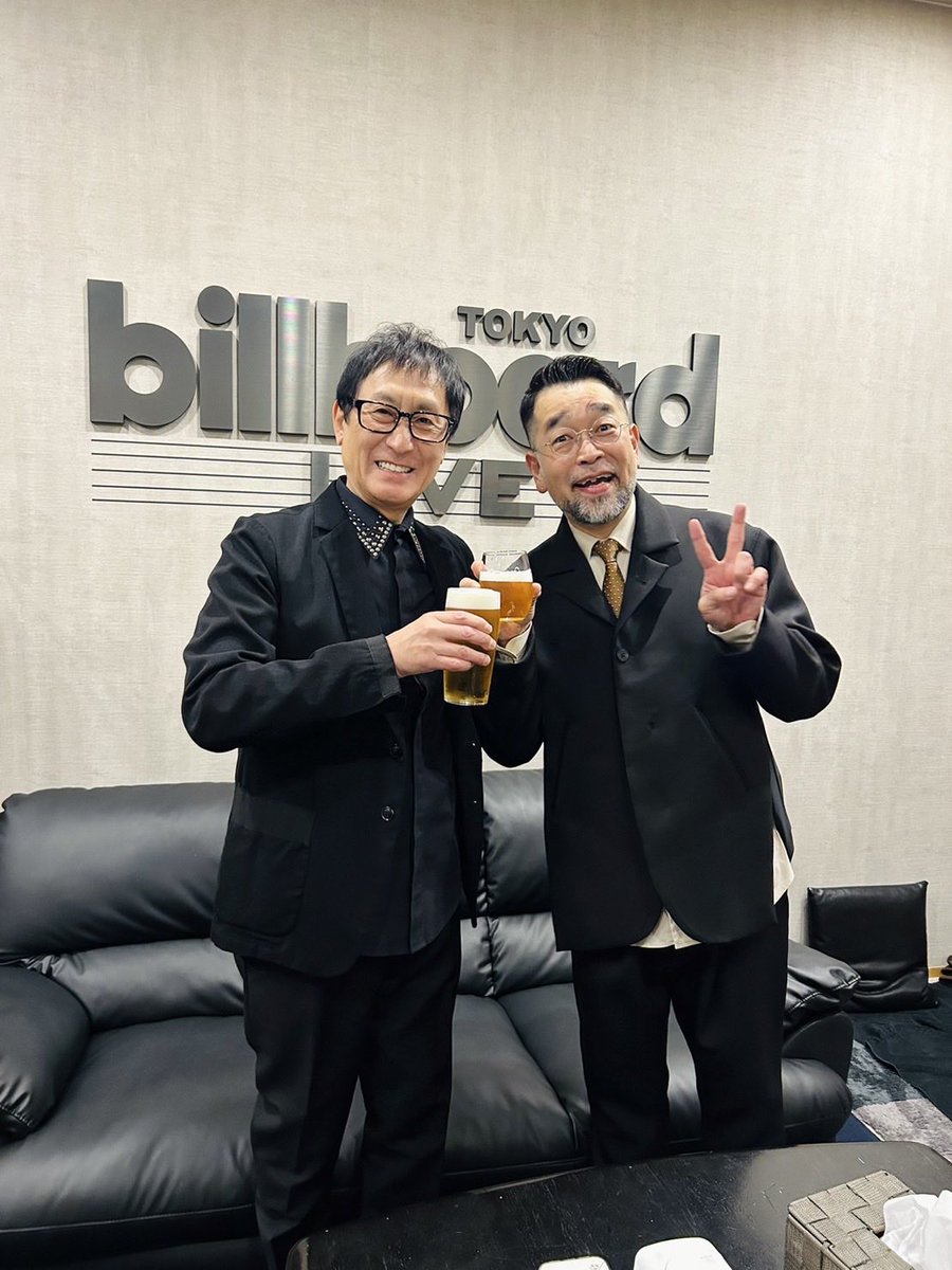 マッキー　Happy Birthday
🎉🍾
ずっとマッキーの楽曲のファンです！
また一緒に演奏出来る機会を楽しみにしていますね🎹🎹
#槇原敬之