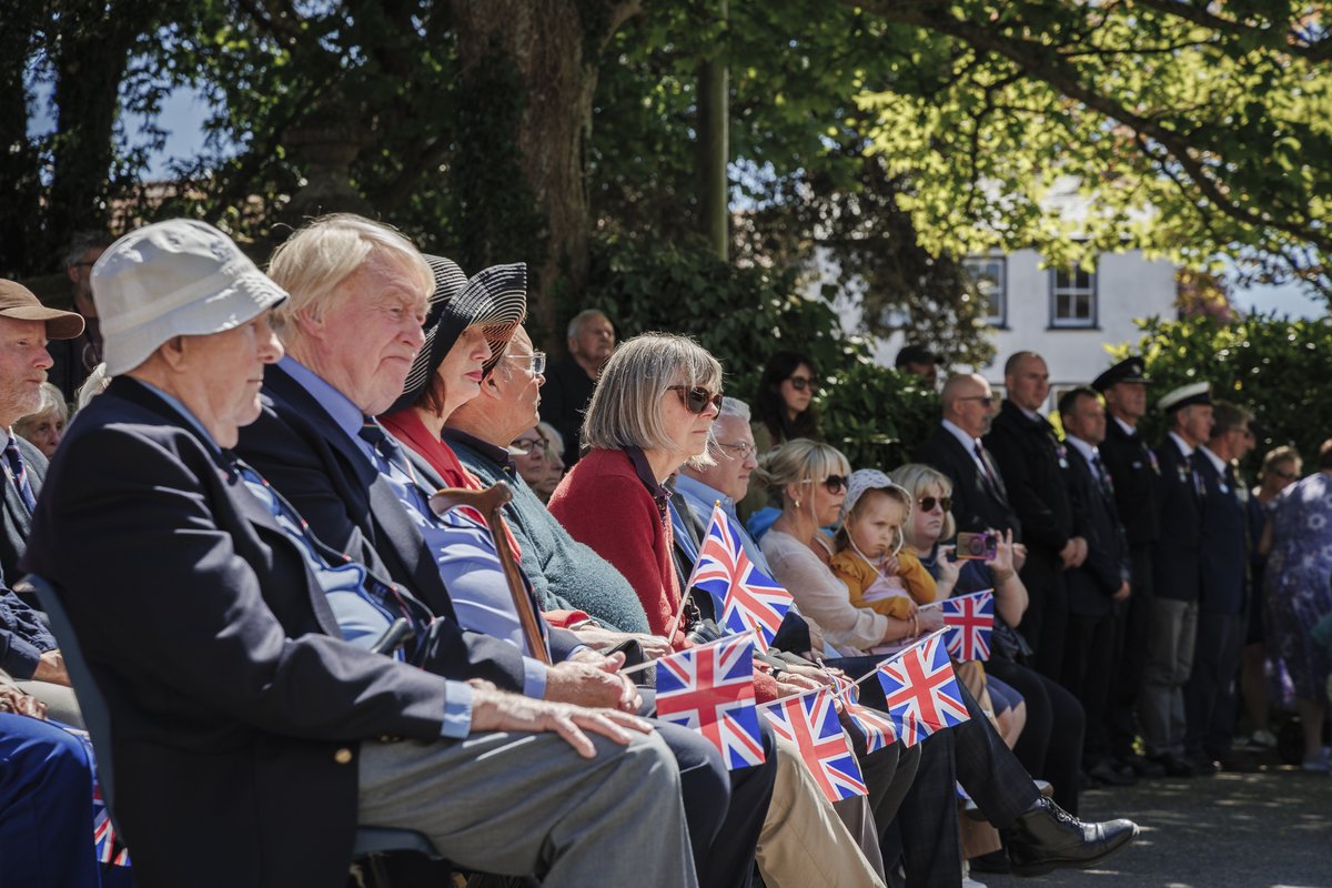 HenryEulerTrust's tweet photo. The Patron and Trustees of The Henry Euler Memorial Trust wish to express their warm gratitude to all those kind people, island organisations and the States of Alderney who gave their welcome advice, their time, and who contributed to the preparations, and especially to those https://t.co/YyurTOI1Av