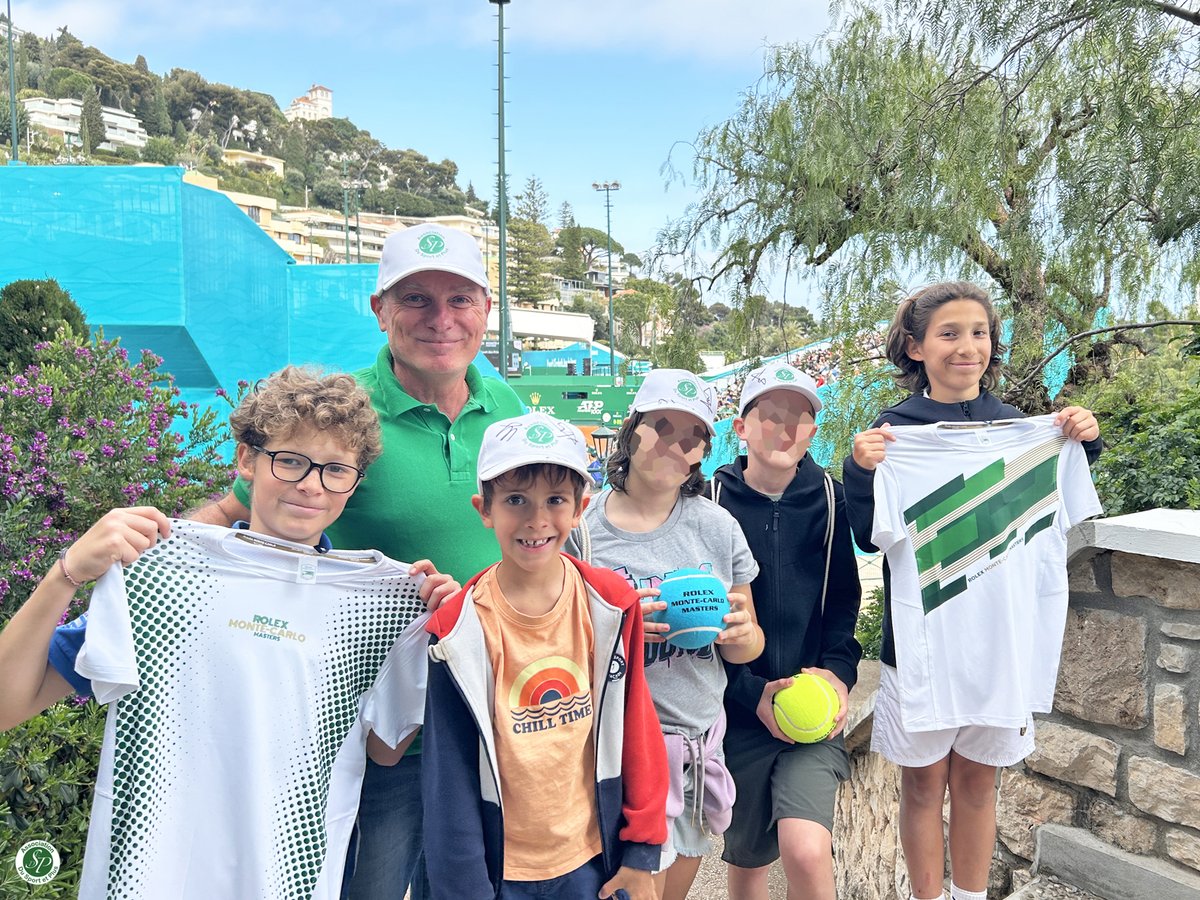 Association Du Sport et Plus (@dusportetplus) on Twitter photo Retour en images sur la première action organisée par <a href="/dusportetplus/">Association Du Sport et Plus</a> au <a href="/ROLEXMCMASTERS/">Rolex Monte-Carlo Masters</a> 🎾
Deux belles journées passées avec des enfants convalescents du CH Princesse Grace et <a href="/CHUdeNice/">CHU de Nice</a> 🏥
<a href="/FFTennis/">FFT</a> <a href="/ITFTennis/">ITF</a>
<a href="/Sports_gouv/">Ministère des Sports 🇫🇷</a> <a href="/Sante_Gouv/">Ministère de la Santé et de l'Accès aux soins</a> <a href="/Asso_Gouv/">Associations_gouv</a>
#DSEP #Tennis #Monaco Retour en images sur la première action organisée par <a href="/dusportetplus/">Association Du Sport et Plus</a> au <a href="/ROLEXMCMASTERS/">Rolex Monte-Carlo Masters</a> 🎾
Deux belles journées passées avec des enfants convalescents du CH Princesse Grace et <a href="/CHUdeNice/">CHU de Nice</a> 🏥
<a href="/FFTennis/">FFT</a> <a href="/ITFTennis/">ITF</a>
<a href="/Sports_gouv/">Ministère des Sports 🇫🇷</a> <a href="/Sante_Gouv/">Ministère de la Santé et de l'Accès aux soins</a> <a href="/Asso_Gouv/">Associations_gouv</a>
#DSEP #Tennis #Monaco