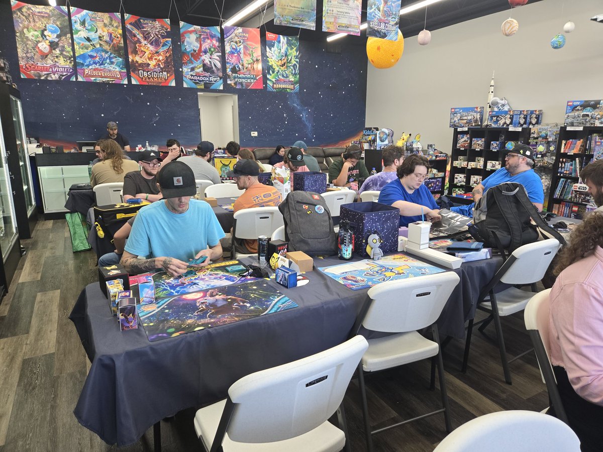 Shawntaylorjr89's tweet photo. 💼 Destined Rivals Pre-Release #1 (Maybe only one ⁉️) Things are rough out here.. more later, for now its about cracking time 🎲 #destinedrivals #pokemontcg #newsetvibes #tcgjudgelife https://t.co/ZXxhfvmQAi