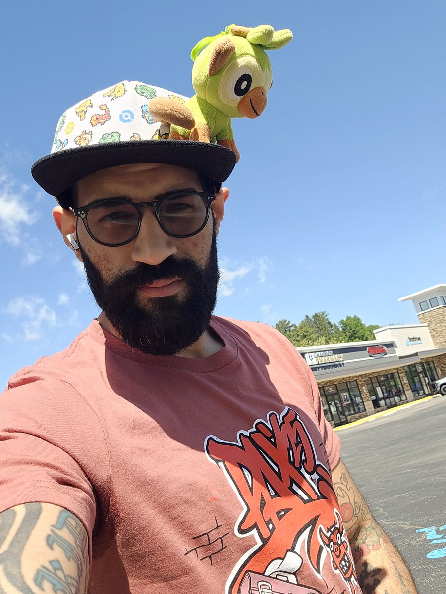 Shawntaylorjr89's tweet photo. 💼 Destined Rivals Pre-Release #1 (Maybe only one ⁉️) Things are rough out here.. more later, for now its about cracking time 🎲 #destinedrivals #pokemontcg #newsetvibes #tcgjudgelife https://t.co/ZXxhfvmQAi