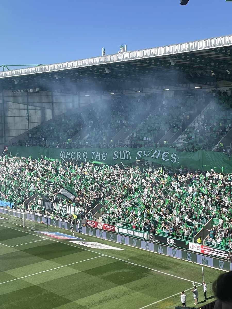 Cscott5's tweet photo. What a season….what a club💚💚💚 #GGTTH https://t.co/ykHF1Dd63E