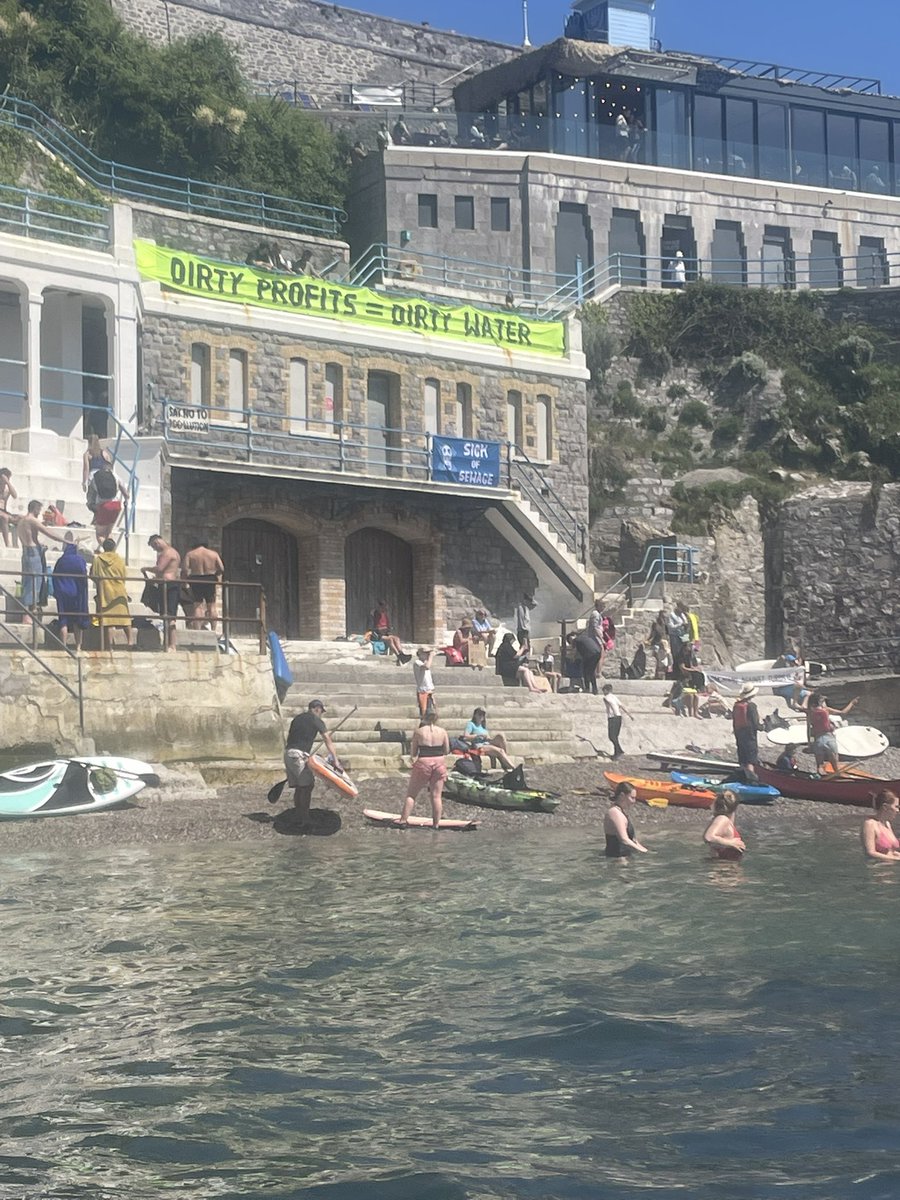 simply_cornwall's tweet photo. The @sascampaigns #paddleout down at Plymouth Hoe today 🌊 🛶 ☀️
#saveourseas #endsewagepollution https://t.co/UmUzJiCTEq