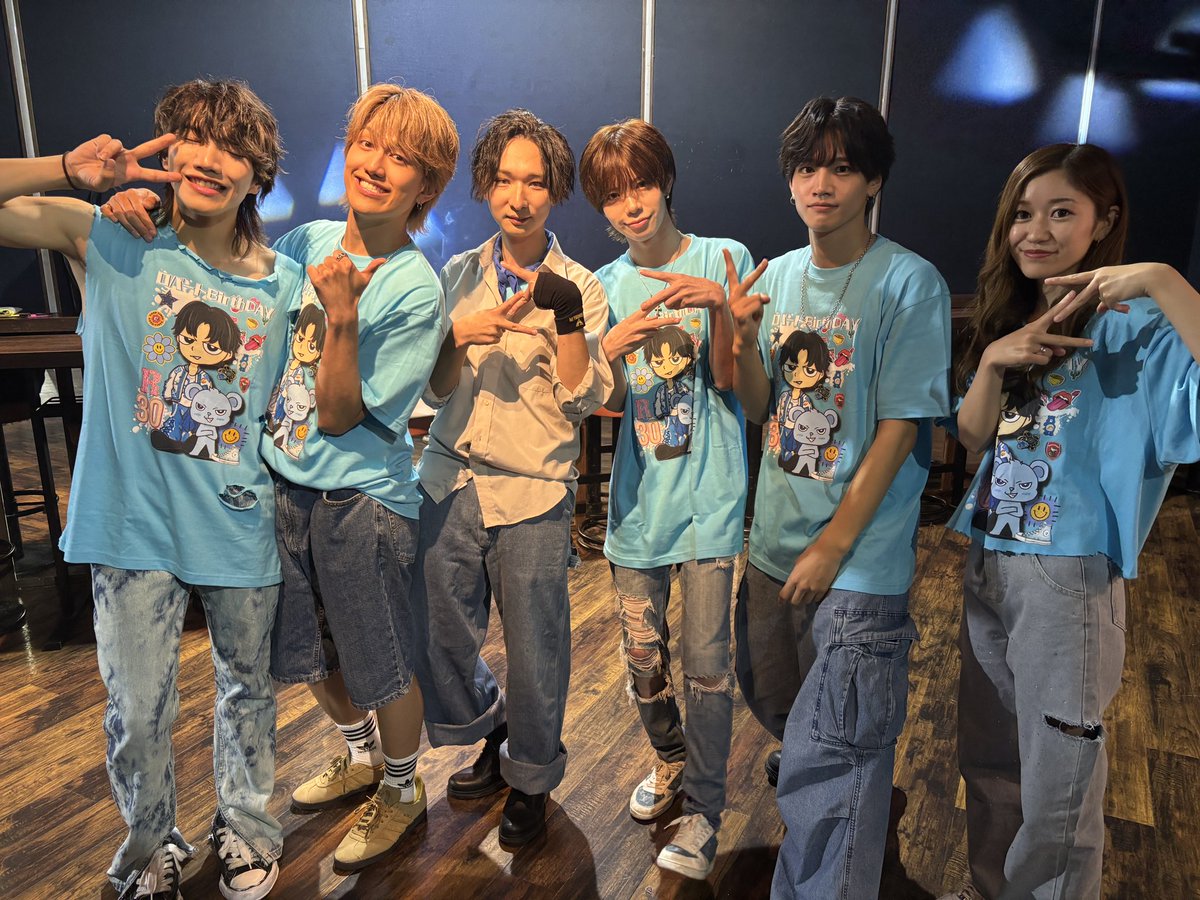 TATSUYA_NET_JP's tweet photo. SAM*RAIJAM ロバート Birthday Live
~おういえい！なるほっちゃね！~

ありがとうございます😊
久々に会ったメンバーと歌って踊って
めちゃくちゃ楽しかったです✌️✌️ https://t.co/blZhjqVKU2