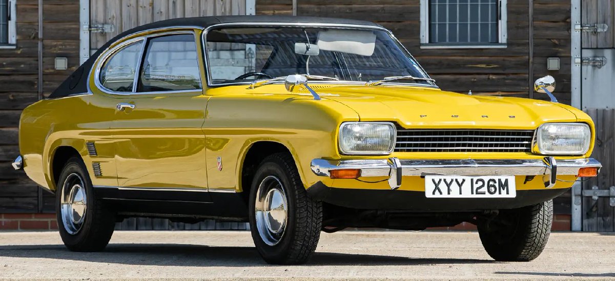 UltimativCars's tweet photo. #SupercarFest2025
The 1st real (non-Consul) #Ford #Capri #MkI [#ECJ] (1967-74) was made in 1.2M units, of which an still uncertain amount in #RHD - in the UK &amp; Germany.

This 1973 #Daytona-#yellow RHD-Capri #1300L w/ #black #Vinyl-roof was est. at £15-18k - to fail at £12k quit. https://t.co/yR7Io15Lve