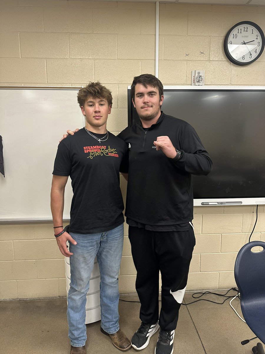 Brody Elliott (@brodyelliottlb) on Twitter photo Thank you <a href="/CoachJHoops74/">Jackson Hoops</a> for giving me more information on <a href="/esuhornetsfb/">ESU Hornet Football</a>. Looking forward to visting Emporia. <a href="/CoachHarelson/">Cade Harelson</a> <a href="/CoachMLoPo/">Michael LoPorto</a> <a href="/CoachBaird_ESU/">Cole Baird</a> <a href="/Coach_ZC/">Zach Carlton</a> <a href="/PalmerRidgeFB/">Palmer Ridge Football</a> <a href="/GroundupSP/">Mike B</a> <a href="/JBernstine/">jordan bernstine</a> Thank you <a href="/CoachJHoops74/">Jackson Hoops</a> for giving me more information on <a href="/esuhornetsfb/">ESU Hornet Football</a>. Looking forward to visting Emporia. <a href="/CoachHarelson/">Cade Harelson</a> <a href="/CoachMLoPo/">Michael LoPorto</a> <a href="/CoachBaird_ESU/">Cole Baird</a> <a href="/Coach_ZC/">Zach Carlton</a> <a href="/PalmerRidgeFB/">Palmer Ridge Football</a> <a href="/GroundupSP/">Mike B</a> <a href="/JBernstine/">jordan bernstine</a>