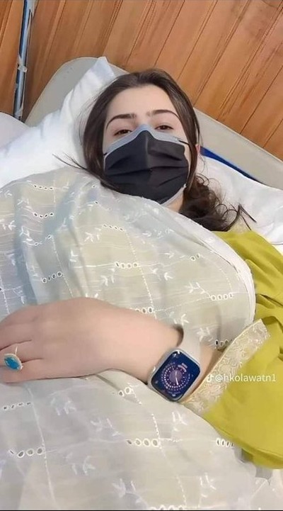 مافيه احد يسال علي 
تعبانه دعواتكم بالشفاء💔😔