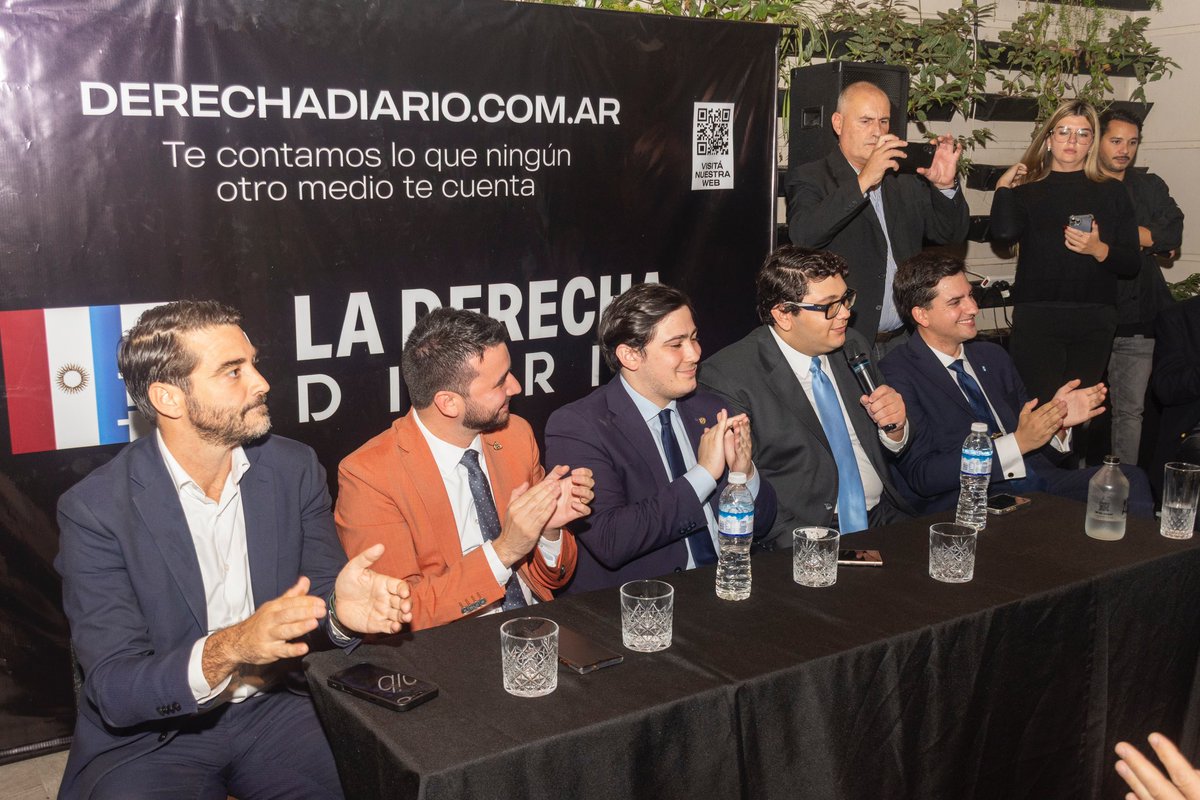 veronica_sikora's tweet photo. La Derecha Diario llegó a Córdoba. Un paso más en nuestra batalla cultural. Gracias por la invitación. No nos callaremos nada. @JMilei @laderechadiario @MileiEmperador @marianoperez912 @javiernegre10 https://t.co/C4Yz8Iu01u