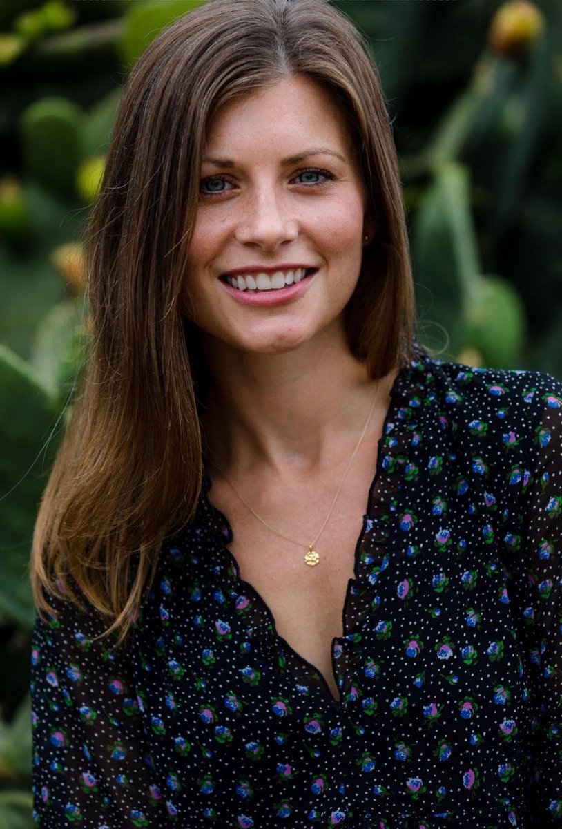 ElieJarrougeMD's tweet image. Time for a quick re-intro.
I’m Dr. Elie Jarrouge—board-certified in internal medicine, fellowship-trained and previously board-certified in nephrology (kidney disease), and now a full-time FOOD-FIRST DOC.
After nearly a decade in hospital medicine, I got tired of watching…