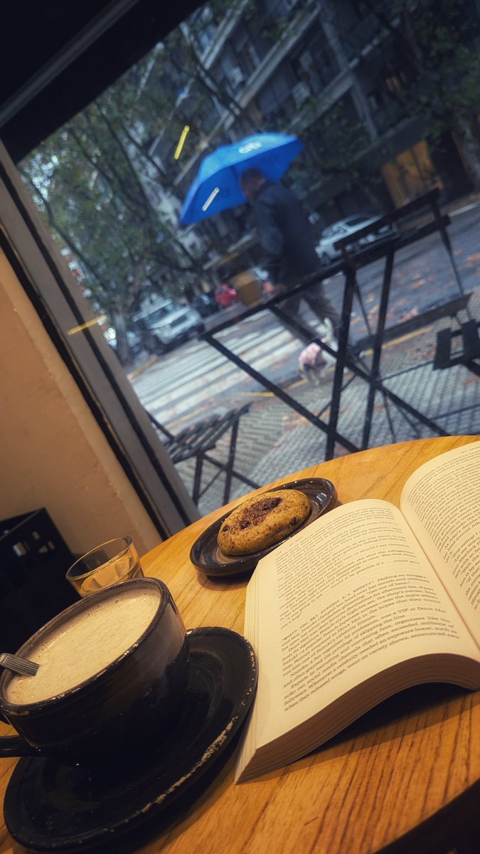 inesTheTechie's tweet photo. 🌧️ + Lofi music + 📚 https://t.co/vilRFPBfnv