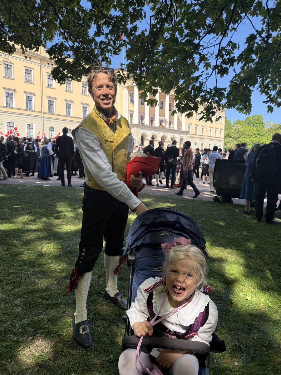 pmyhre's tweet image. Straight from a beautiful Norwegian national day celebration to Belgrade for @escardio #HeartFailure2025 ! Can’t wait to see all my HF friends and learn more.
📍Join us Tuesday 8.30 for a Late Braker registry presentation from 🇳🇴 @BergeKristian & 🇮🇹@RInciardi