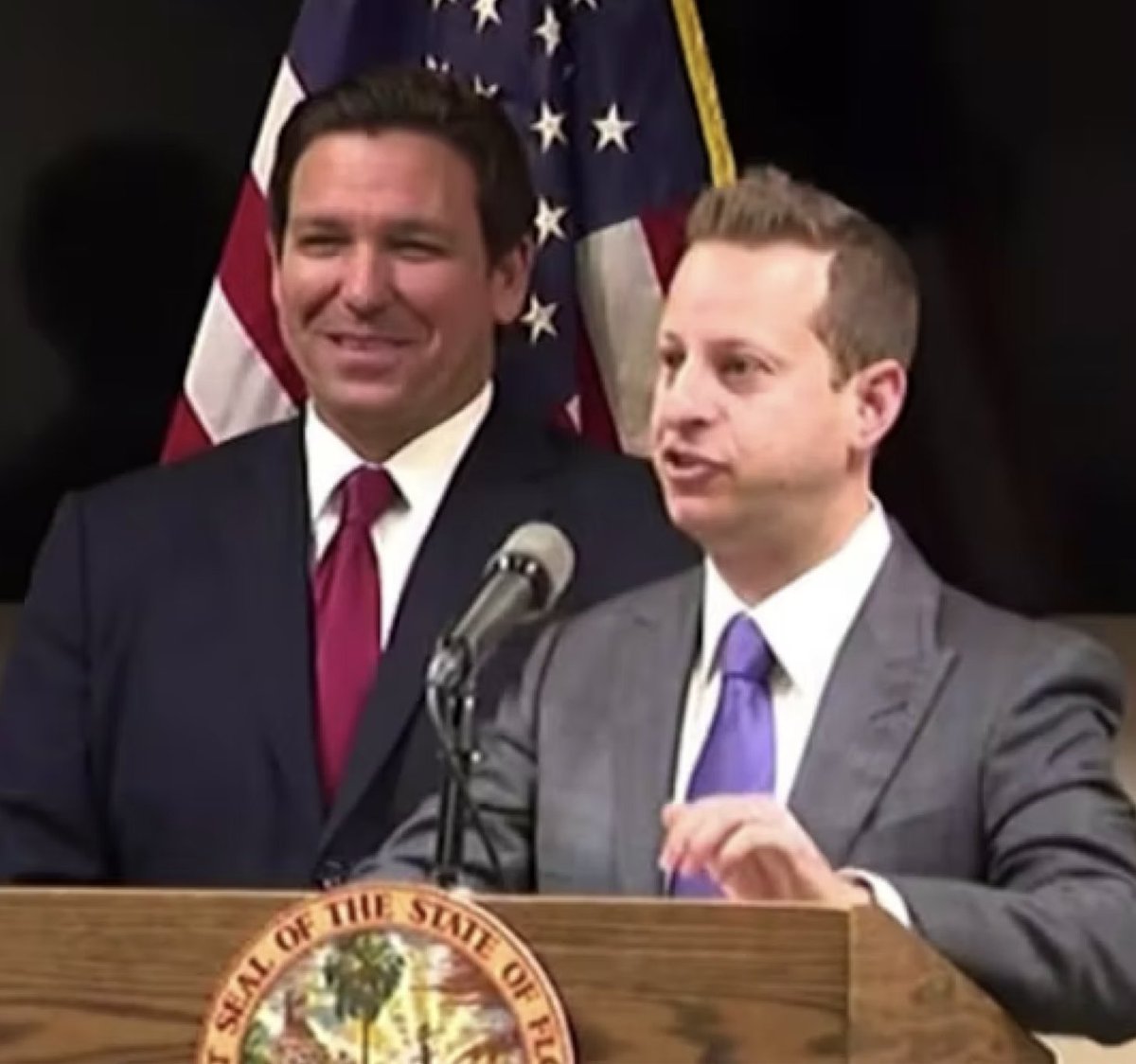 Jared Moskowitz Desperately Needs A Primary Opponent— We’re Looking For One… Any Suggestions? 
downwithtyranny.com/post/jared-mos…