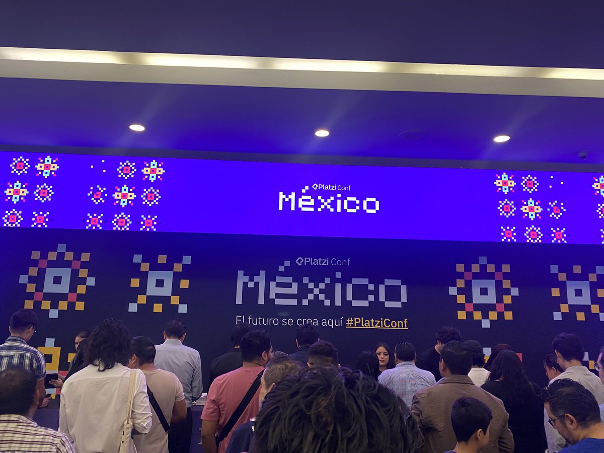 vaporic's tweet photo. ¡Estoy en #PlatziConf México y la energía está a otro nivel! 🚀
Aprendiendo, conectando y soñando en grande con una comunidad que no para de crecer.
#PlatziConfMX #NuncaParesDeAprender https://t.co/TElEZvAfbF