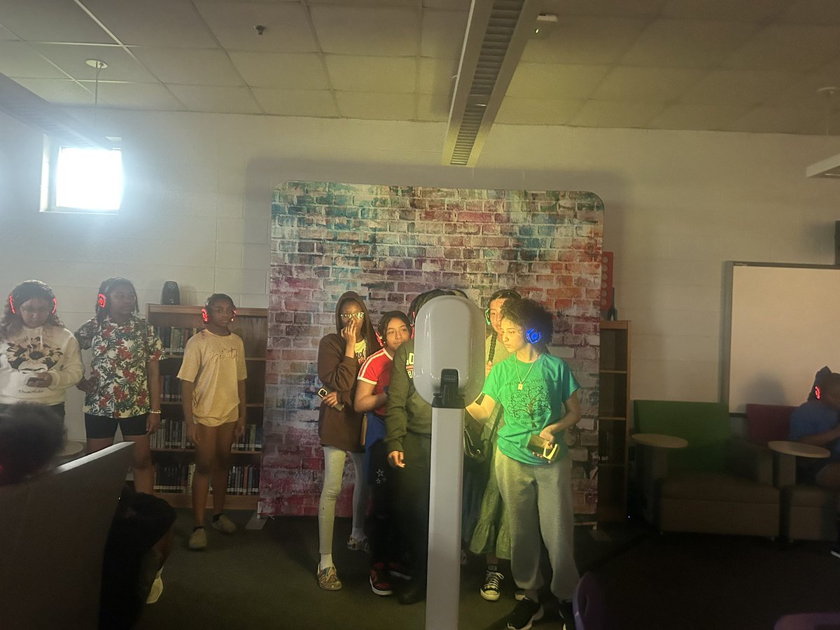 L. Frazier-Goatley (@lfgjcps) on Twitter photo The one thing we are going to do <a href="/STEAM_GEMS/">Grace M. James Academy of Excellence</a> is celebrate GEMS. 2025 Sisterhood Block Party The one thing we are going to do <a href="/STEAM_GEMS/">Grace M. James Academy of Excellence</a> is celebrate GEMS. 2025 Sisterhood Block Party