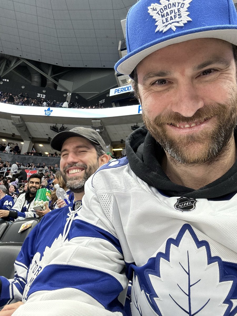 oslodangles's tweet photo. @Xposed Send me and @VinceCifani Lifelong leafs fans who would get kicked out of any other establishment for a noise complaint. Go Leafs Go https://t.co/AuJk3cqMZJ