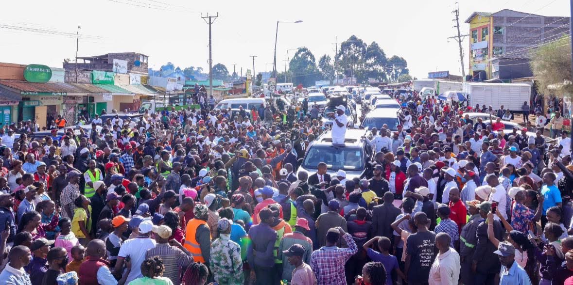 DCP_Democracy's tweet photo. DCP Party Leader HE. Rigathi Gachagua acknowledged greetings from the people of  Kangema in Murang’a County after presiding over the Cross-Country Marathon. He was accompanied by Several Leaders to the event. https://t.co/ZGDMV0LqmV