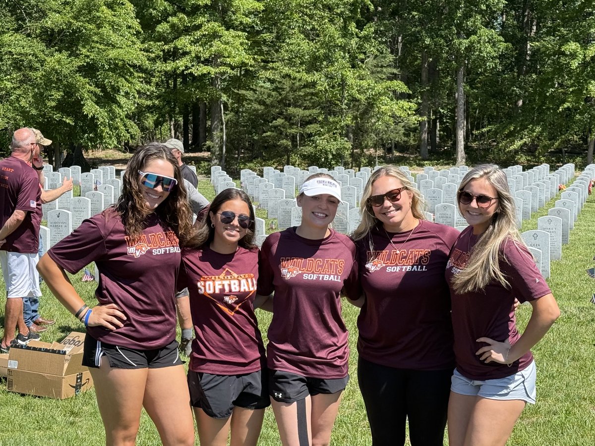 More than just softball ❤️🥎#memorialday ⁦<a href="/MV_Wildcats/">Mountain View High</a>⁩ ⁦<a href="/MVHS_SPORTS/">MV Wildcat Athletics & Activities</a>⁩