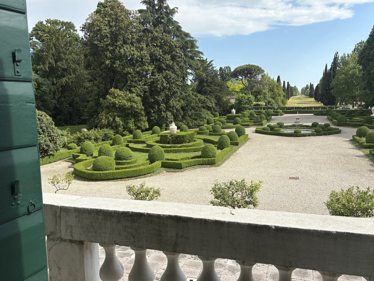 chopin2111's tweet photo. Villa Tiepolo Passi.
I ❤️ Veneto. https://t.co/NFiFB9aeuO