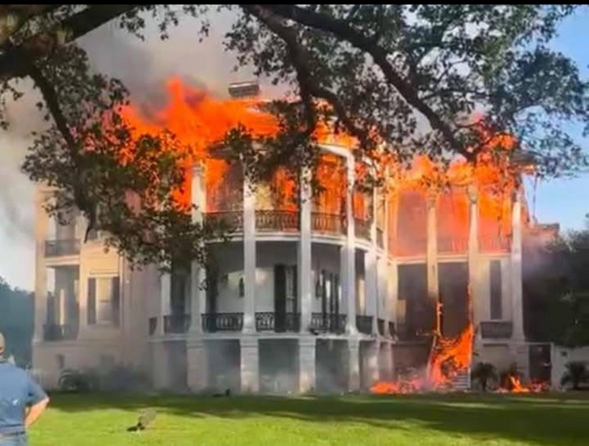timjacobwise's tweet image. This is a good start, but River Road is long. May the spirits of the enslaved rise and burn all the concentration camps that, like Nottaway, downplay their evil. No more wedding receptions. Either confront the sickness of white supremacy or let it all burn