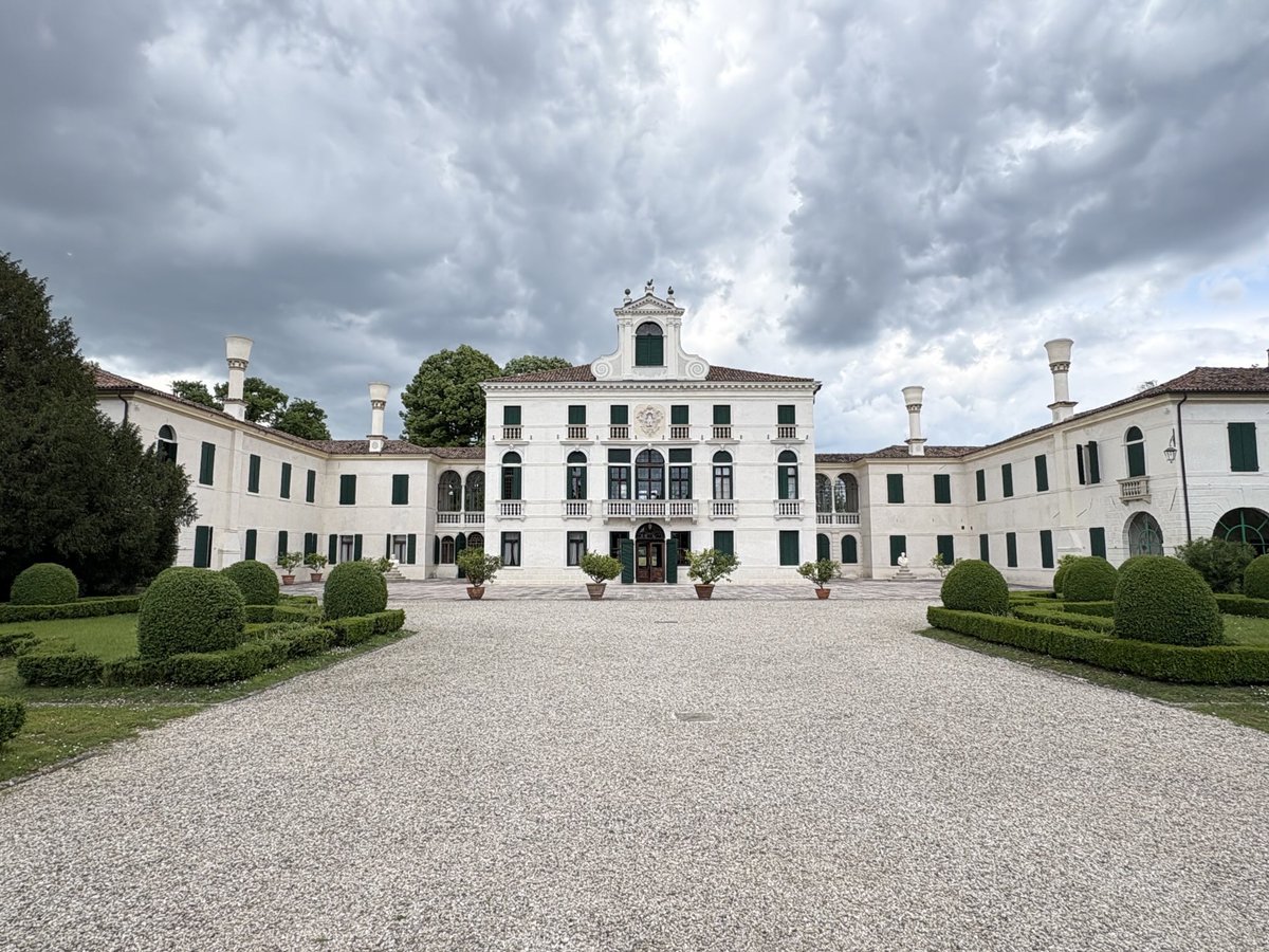 chopin2111's tweet photo. Villa Tiepolo Passi.
I ❤️ Veneto. https://t.co/NFiFB9aeuO