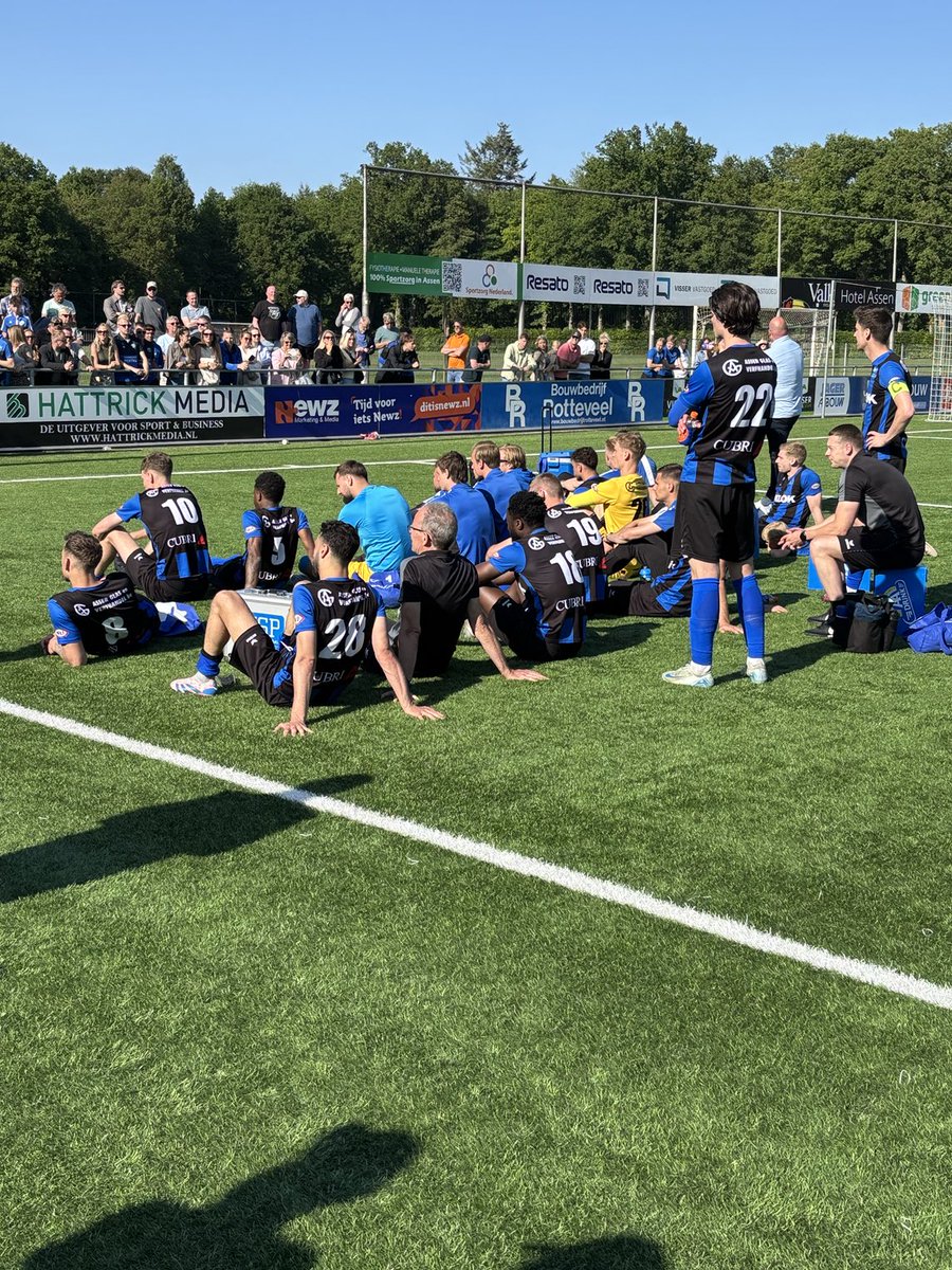 #Assen #ACV speelt volgend jaar weer #tweede divisie na een schitterende wedstrijd tegen #Katwijk. Winst met 5-1