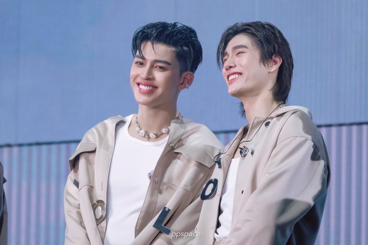 _ppspace's tweet photo. ดีใจที่ได้เหนรอยยิ้มพวกหนูน้า

PONDPHUWIN LOVEMOSPHERE D1

#LOLFanFest2025D1
#ปอนด์ภูวินทร์ #ppnaravit @ppnaravit #phuwintang @phuwintang https://t.co/7io2CklvYd