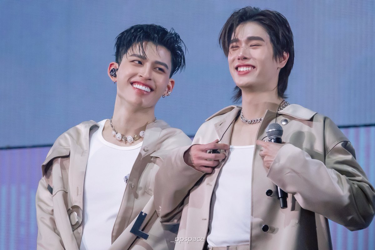 _ppspace's tweet photo. ดีใจที่ได้เหนรอยยิ้มพวกหนูน้า

PONDPHUWIN LOVEMOSPHERE D1

#LOLFanFest2025D1
#ปอนด์ภูวินทร์ #ppnaravit @ppnaravit #phuwintang @phuwintang https://t.co/7io2CklvYd