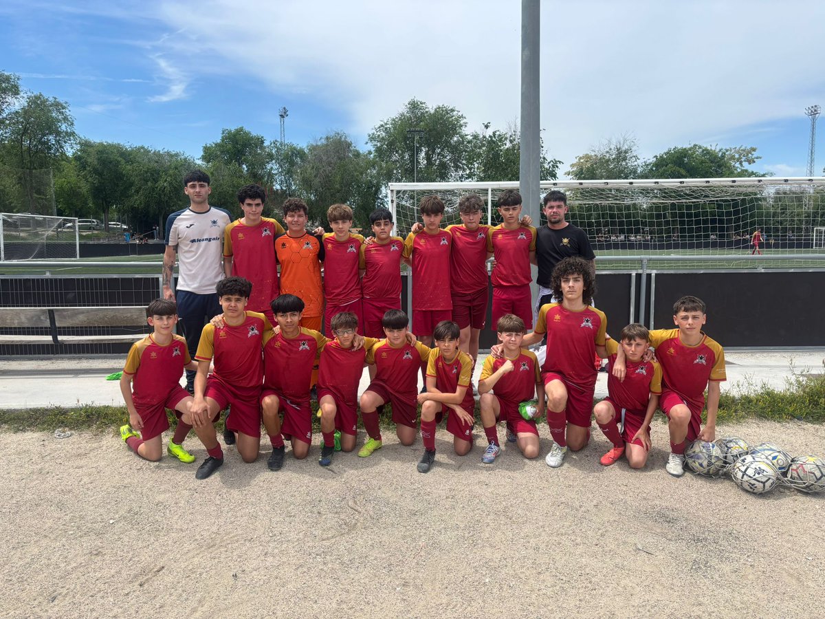 📆 Liga - Jornada 26 🏆 INFANTIL "B"
<a href="/IveroValdemoro/">ÍVero ❤ Valdemoro ⚽️</a> 2️⃣ 🆚 2️⃣ @aranjuezbalompie

Gran partido de los chicos, hacemos un buen fútbol pero nos penaliza relajarnos… Gran temporada, orgulloso‼️⚽♥️💪
#vamosivero
#masqueunclubunafamilia