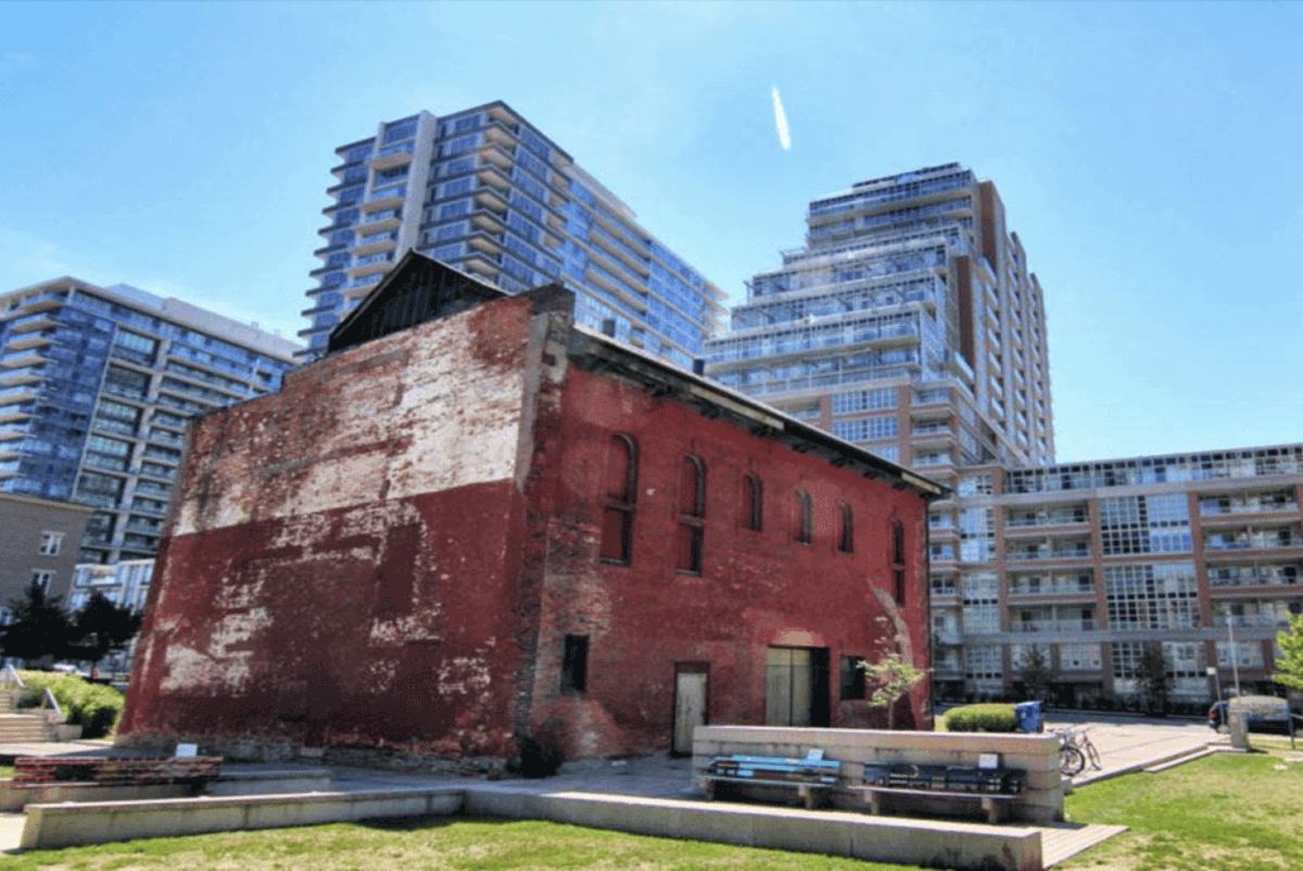 Where to buy a condo in Toronto in 2025: Top neighbourhoods and market insights.

seanmayers.com/where-to-buy-a…