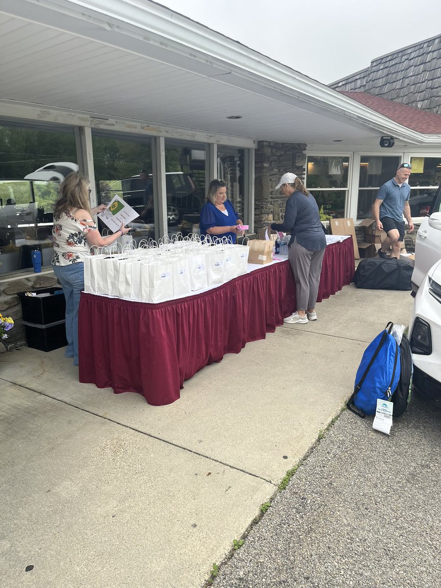 BPPrincipalVT's tweet photo. Pumped up for the Bay Path Ed Foundation Golf Tournament at Heritage County Club! This is always a fun event for such a great cause!!!! ⛳️ #BPEF #MakingADifference for kids.@BayPathSuper https://t.co/yKSE8azSFy